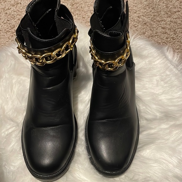 Black bootie - Picture 1 of 5